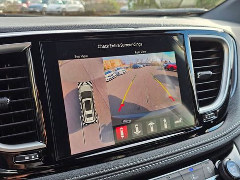 New 2026 Chrysler Pacifica Select image 22