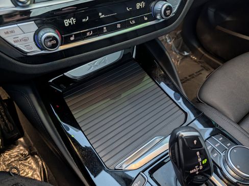 Used 2021 BMW X4 xDrive30i w/ M Sport Package image 57