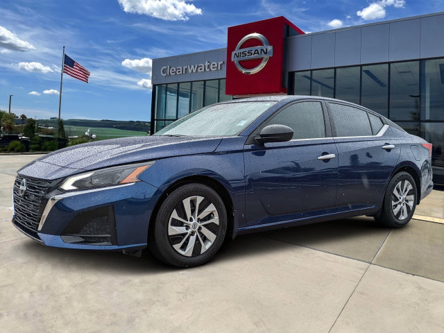 Used 2024 Nissan Altima 2.5 S FWD image 9