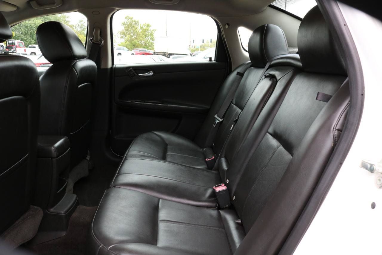 Used 2014 Chevrolet Impala LTZ FWD image 33