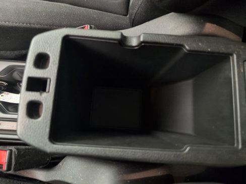 Used 2021 Jeep Renegade Latitude FWD image 38
