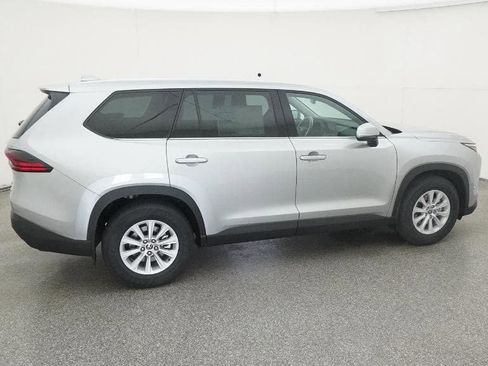 New 2026 Toyota Grand Highlander XLE image 10