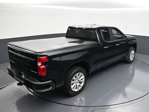 Used 2023 Chevrolet Silverado 1500 Custom RWD image 16