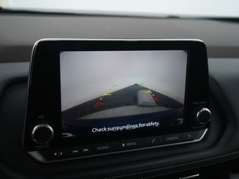 Used 2023 Nissan Rogue SV w/ SV Premium B Package image 22