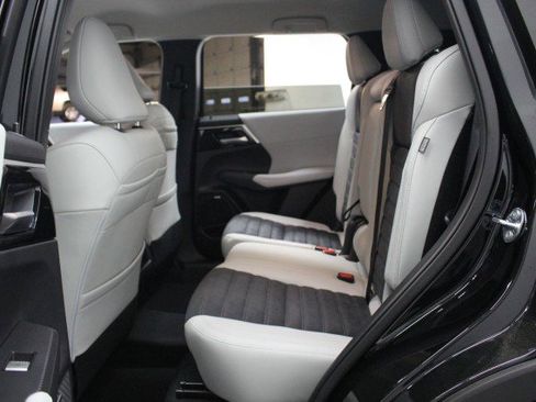 New 2026 Mitsubishi Outlander SE AWD/4WD image 24