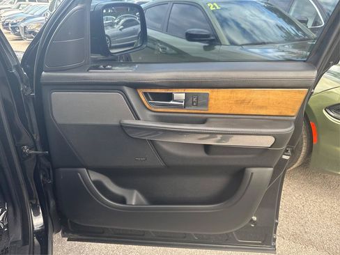 Used 2013 Land Rover Range Rover Sport HSE LUX AWD/4WD image 18