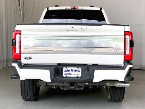 Used 2026 Ford F250 Platinum w/ Platinum Plus Package AWD/4WD image 3