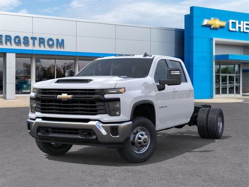 New 2025 Chevrolet Silverado 3500 W/T w/ WT Convenience Package image 6