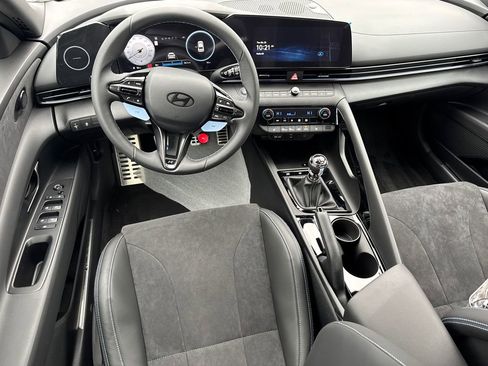 New 2025 Hyundai Elantra N image 13