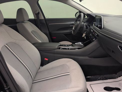 Used 2021 Hyundai Sonata SE image 12