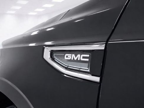 Used 2023 GMC Yukon XL Denali Ultimate w/ LPO, Floor Liner Package AWD/4WD image 6