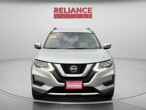 Used 2018 Nissan Rogue SV AWD/4WD image 9
