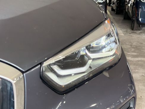 Used 2022 BMW X5 xDrive45e w/ Premium Package AWD/4WD image 9