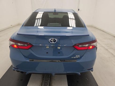 Used 2024 Toyota Camry SE w/ Audio Upgrade Package FWD image 5