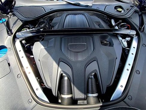 New 2025 Porsche Panamera 4 image 35