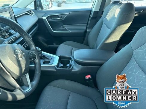 Used 2020 Toyota RAV4 XLE w/ Convenience Package AWD/4WD image 4