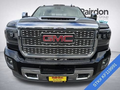 Used 2019 GMC Sierra 3500 Denali AWD/4WD image 2