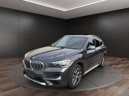 Used 2021 BMW X1 xDrive28i w/ Convenience Package AWD/4WD image 4