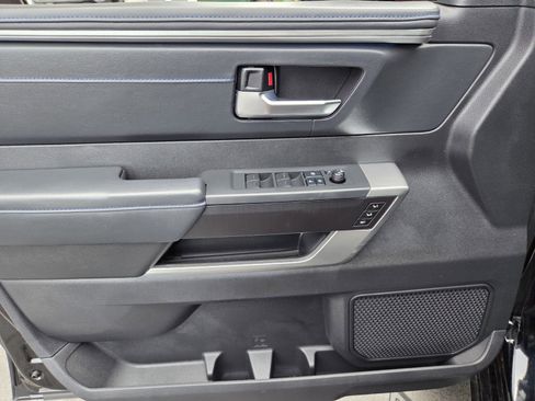 Used 2022 Toyota Tundra Platinum image 17