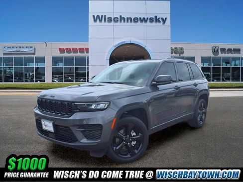 Used 2025 Jeep Grand Cherokee Altitude AWD/4WD image 1