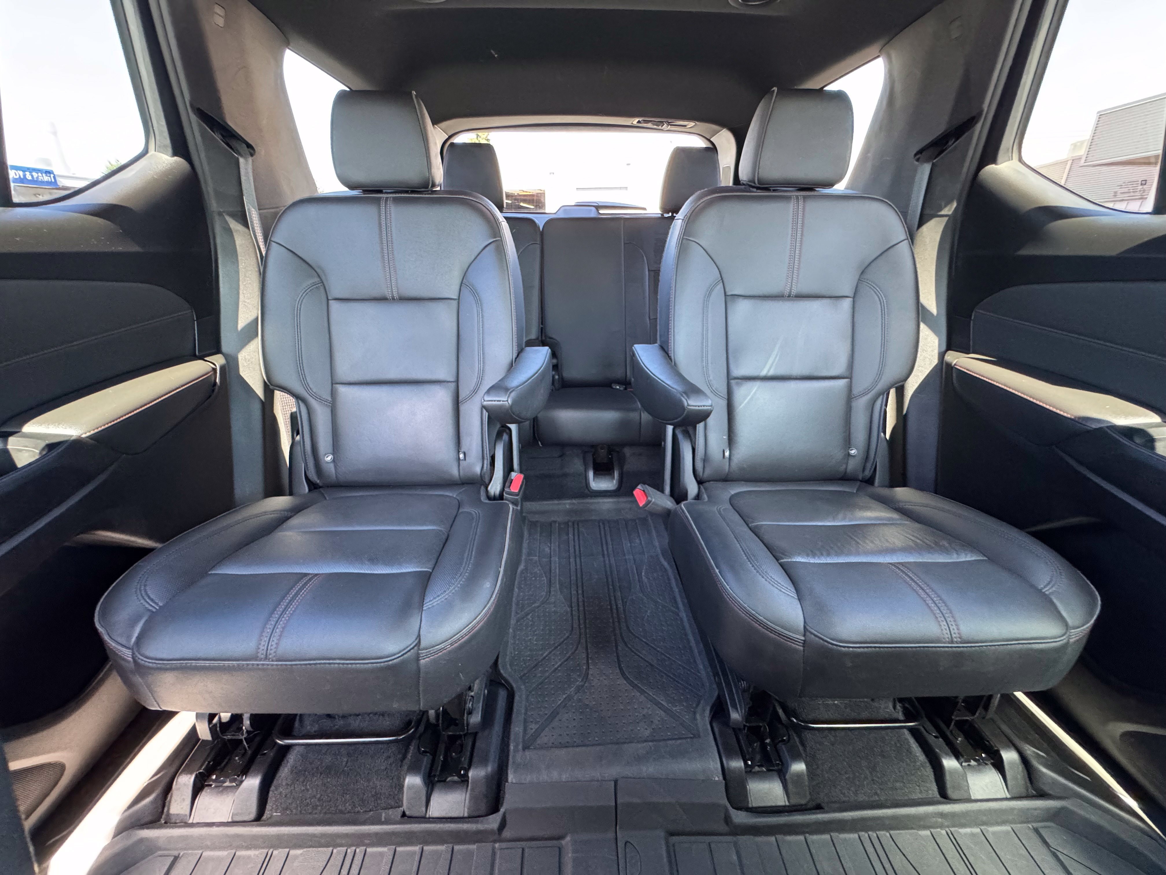Used 2023 Chevrolet Traverse RS w/ LPO, Cargo Package AWD/4WD image 33