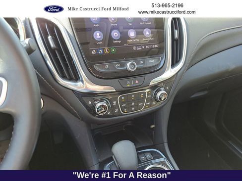 Used 2023 Chevrolet Equinox Premier image 13