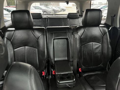 Used 2013 GMC Acadia SLT image 25