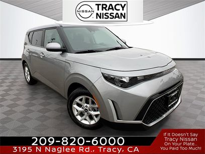 Used 2023 Kia Soul LX w/ Option Group 015