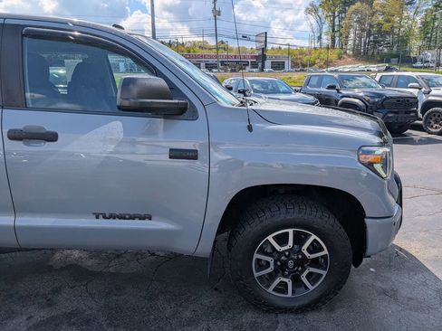 Used 2019 Toyota Tundra SR5 AWD/4WD image 10