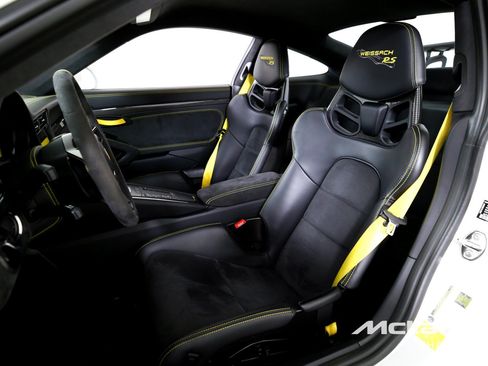 Used 2018 Porsche 911 GT2 RS w/ Weissach Package RWD image 11