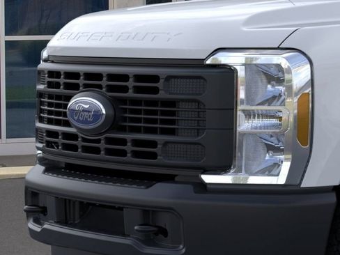 New 2026 Ford F250 XL w/ XL Off-Road Package AWD/4WD image 40