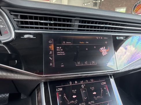 Used 2019 Audi Q8 Premium w/ Convenience Package image 4