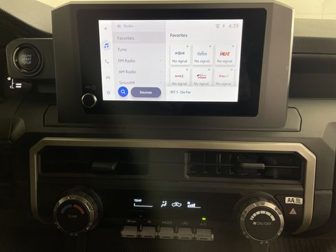 Used 2025 Toyota Tacoma SR image 22