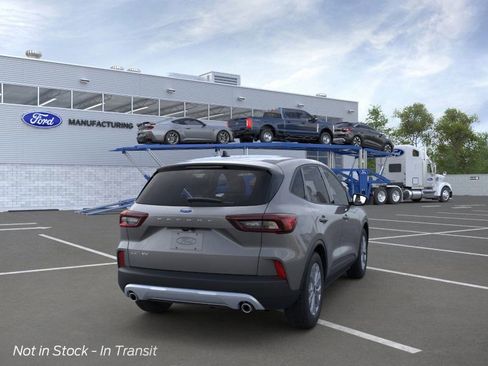 Used 2025 Ford Escape Active image 8