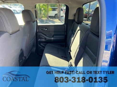 Used 2023 Nissan Frontier SV image 18