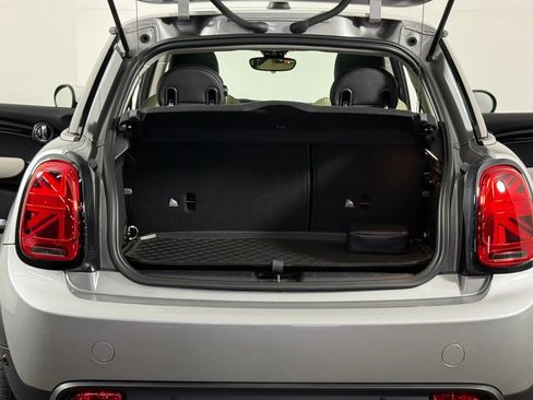 Certified 2024 MINI Cooper SE image 32