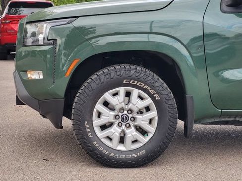Used 2022 Nissan Frontier SV RWD image 6