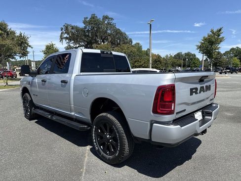 New 2026 RAM 2500 Big Horn AWD/4WD image 5