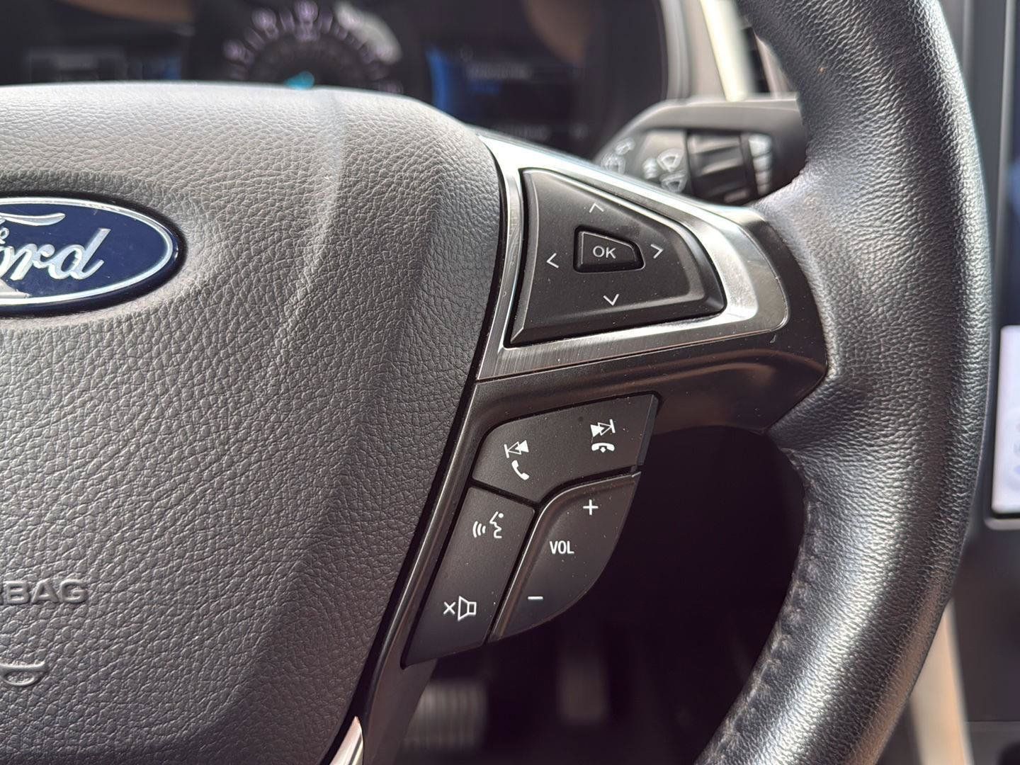 Used 2024 Ford Edge SEL AWD/4WD image 15