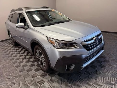 Used 2022 Subaru Outback Limited AWD/4WD image 2