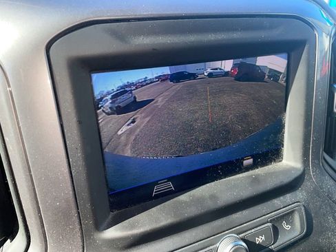 Used 2021 Chevrolet Silverado 1500 Custom image 12