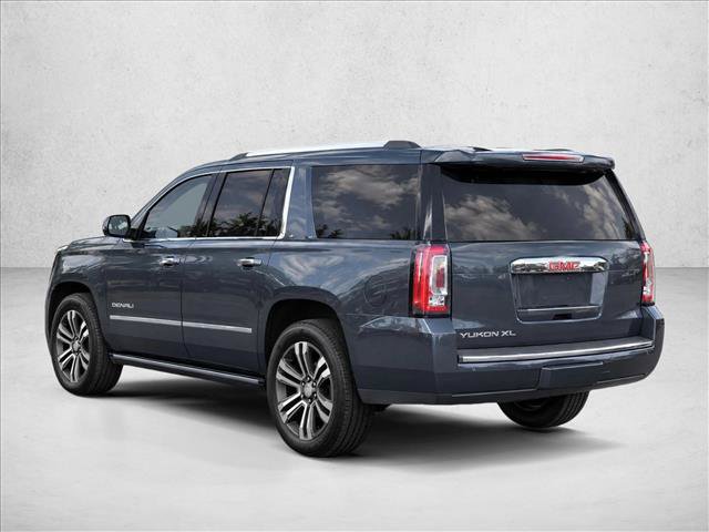 Used 2020 GMC Yukon XL Denali w/ Denali Premium Package RWD image 5