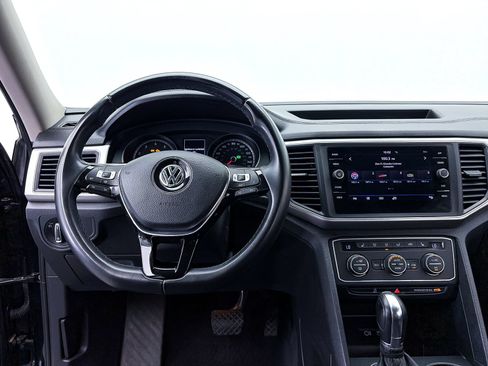 Used 2019 Volkswagen Atlas SE w/ Towing Package FWD image 5