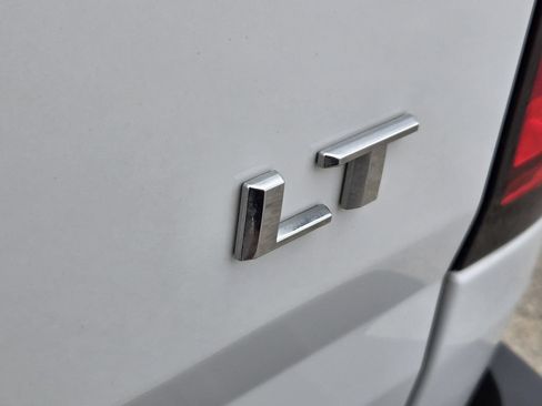 Used 2022 Chevrolet Colorado LT w/ Fleet Safety Package RWD image 11