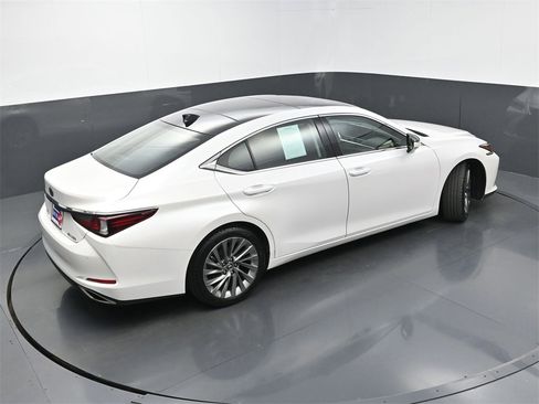 Used 2020 Lexus ES 350 Luxury image 36