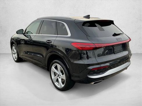 Used 2025 Audi Q5 Premium Plus w/ Premium Plus image 7