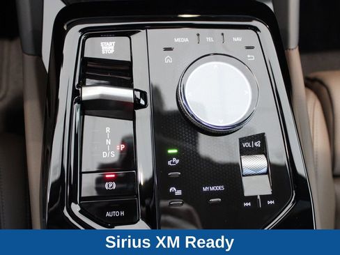 Used 2026 BMW 530i xDrive w/ Premium Package AWD/4WD image 17