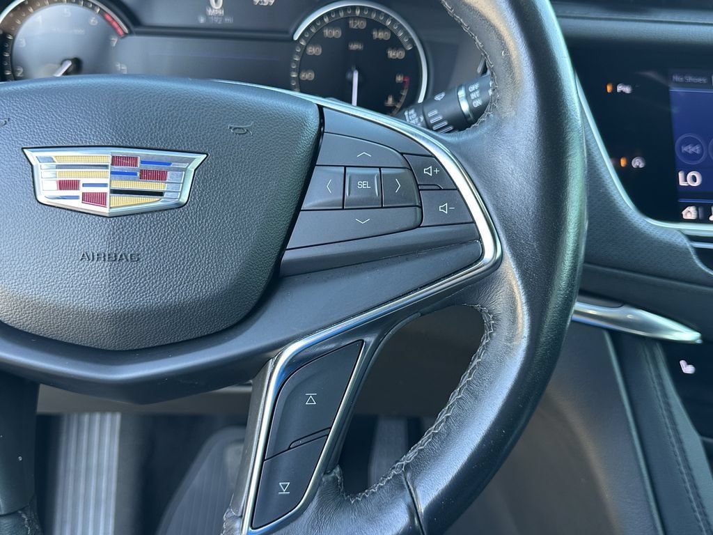 Used 2023 Cadillac XT5 Luxury FWD image 32