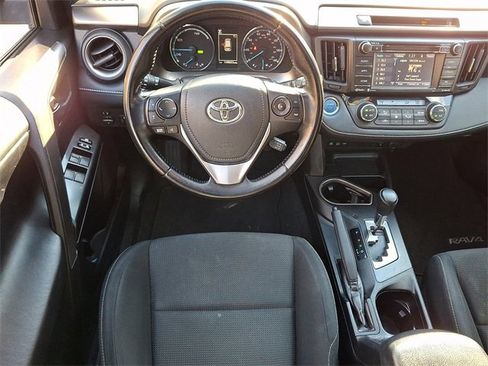 Used 2016 Toyota RAV4 XLE image 13