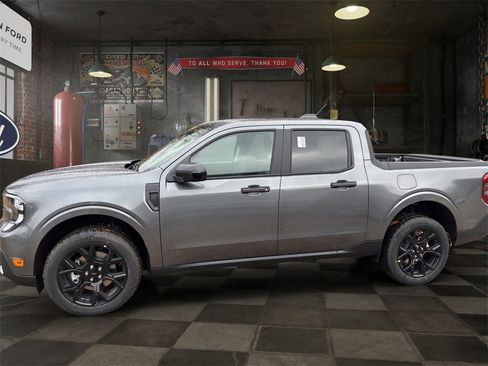 New 2026 Ford Maverick XLT w/ Equipment Group 301A image 32